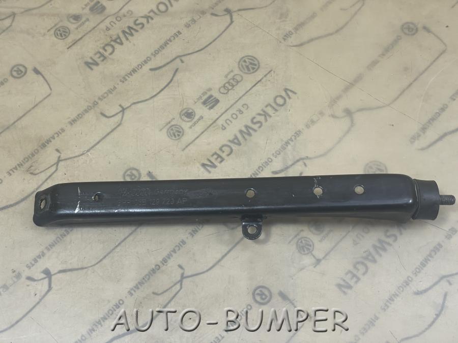 Audi A4 2001- Кронштейн опора двигателя 06B129723AP